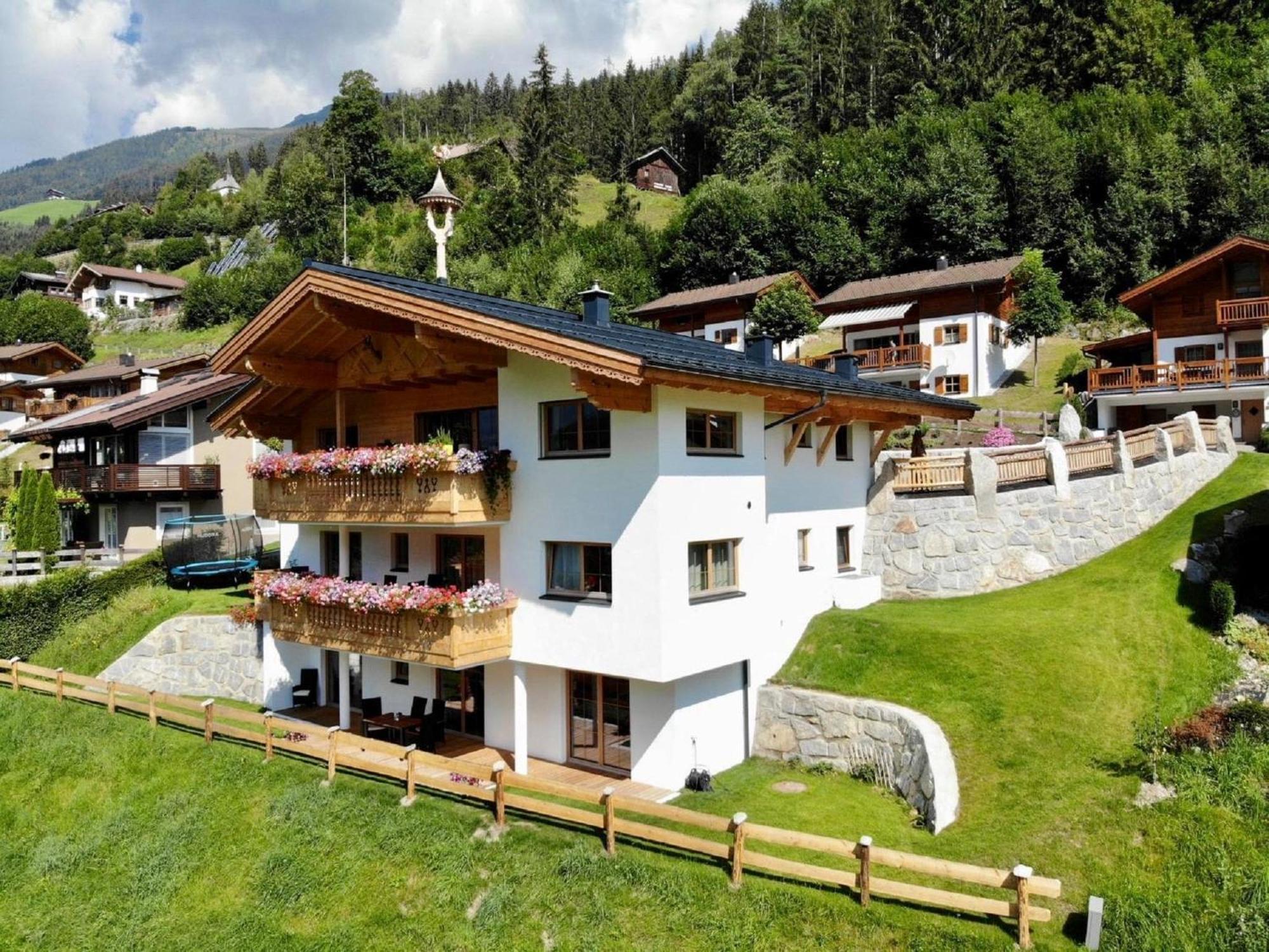Luxurious Apartment With Sauna In Koenigsleiten Wald im Pinzgau Exterior photo